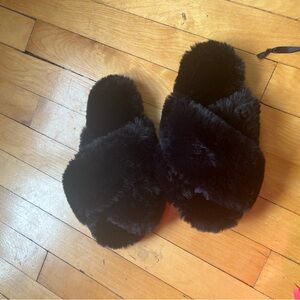 Comfortable home slippers